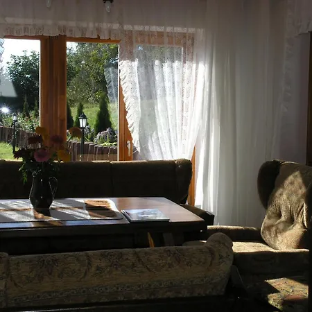 Faluszeli Vendeghaz - Boncz Porta 3*