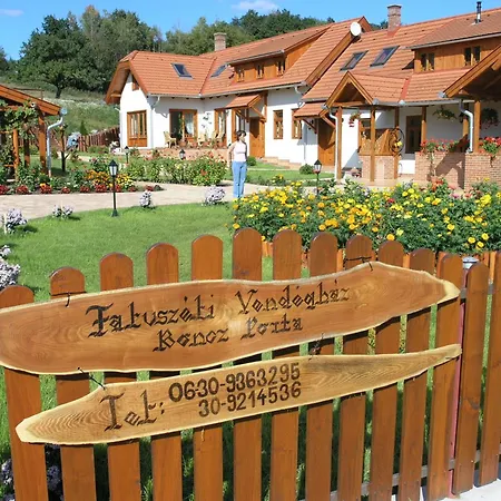 Faluszeli Vendeghaz - Boncz Porta Guest house *